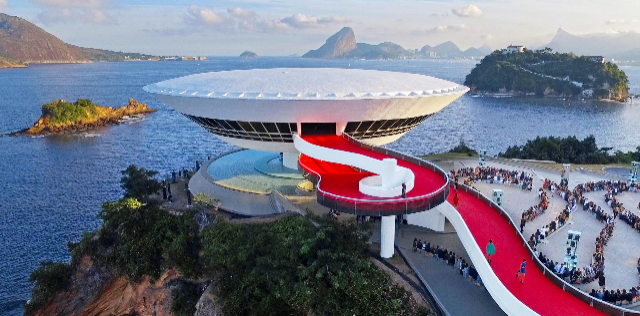 A Niterói Kortárs Művészeti Múzeum - Niterói - RJ | Secret World Trip Planner