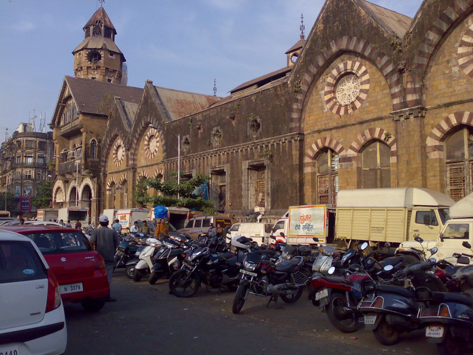 Mahatma Jyotiba Phule Mandai ( Crawford Mercado ) - Mumbai | Secret World Trip Planner