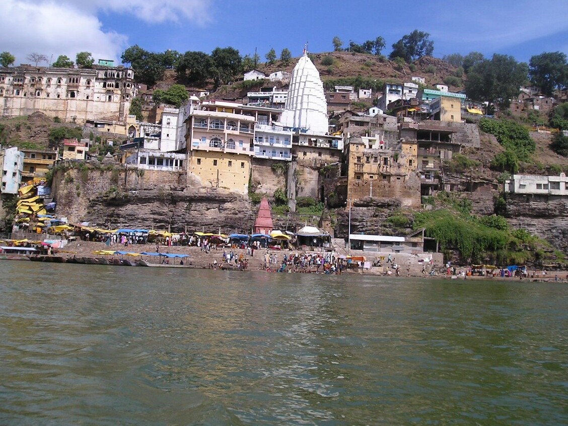 Omkareshwar Jyotilinga a shiv temple on Omkar mountain - Omkareshwar | Secret World Trip Planner
