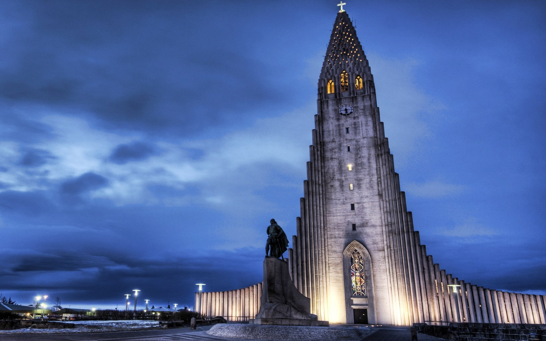 Gereja Hallgrímskirkja adalah Reykjavík - Reykjavík | Secret World Trip Planner