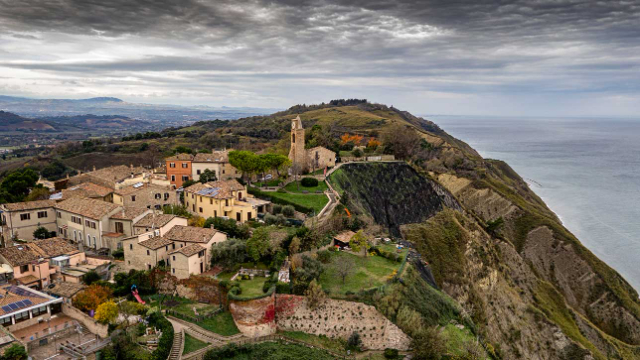 Aldea de Casteldimezzo - Casteldimezzo | Secret World Trip Planner