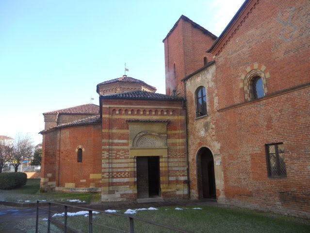 Baptisterio de San Pedro - Asti | Secret World Trip Planner