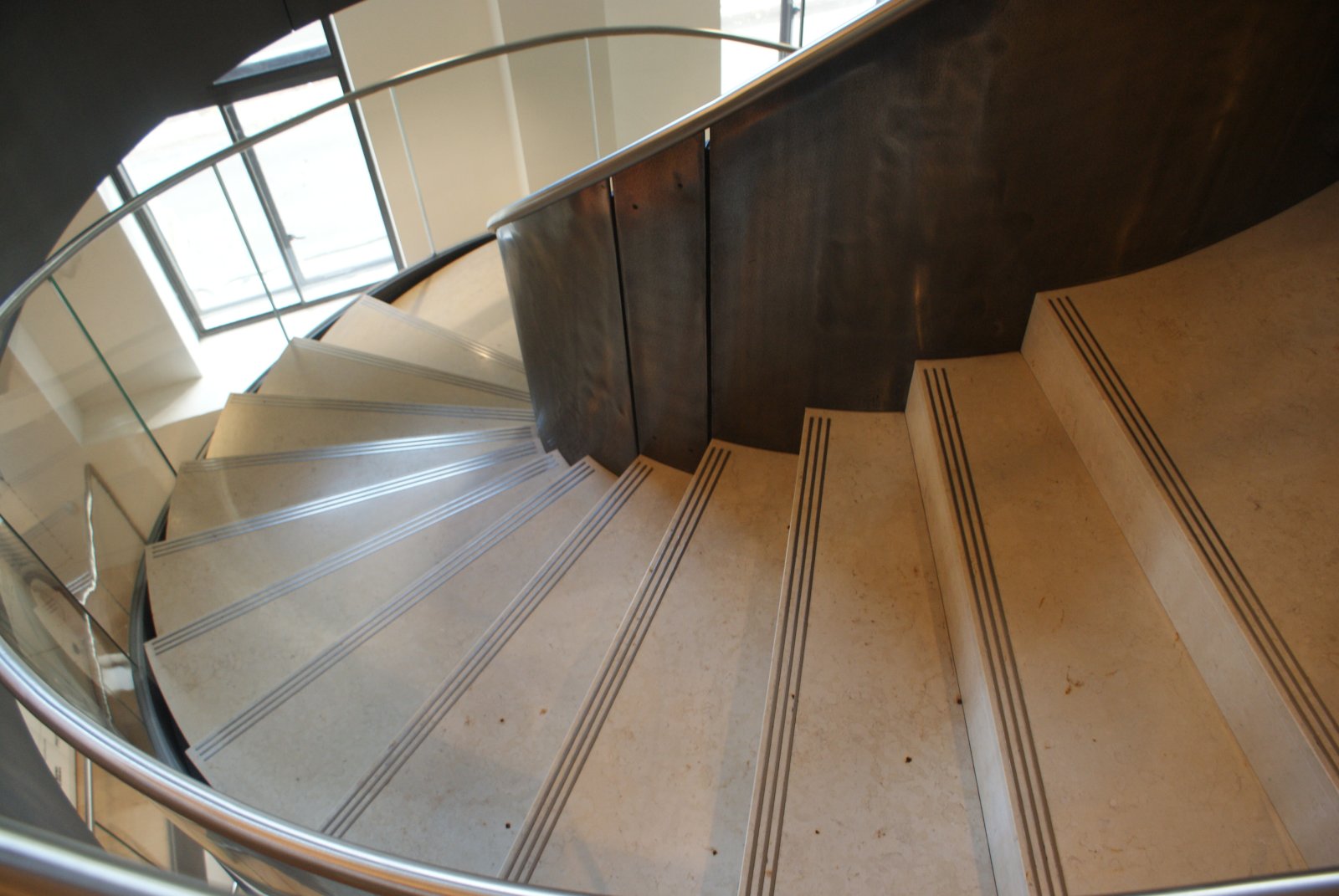 Wellcome Collection-Euston Road, Londýn  - Londra | Secret World Trip Planner