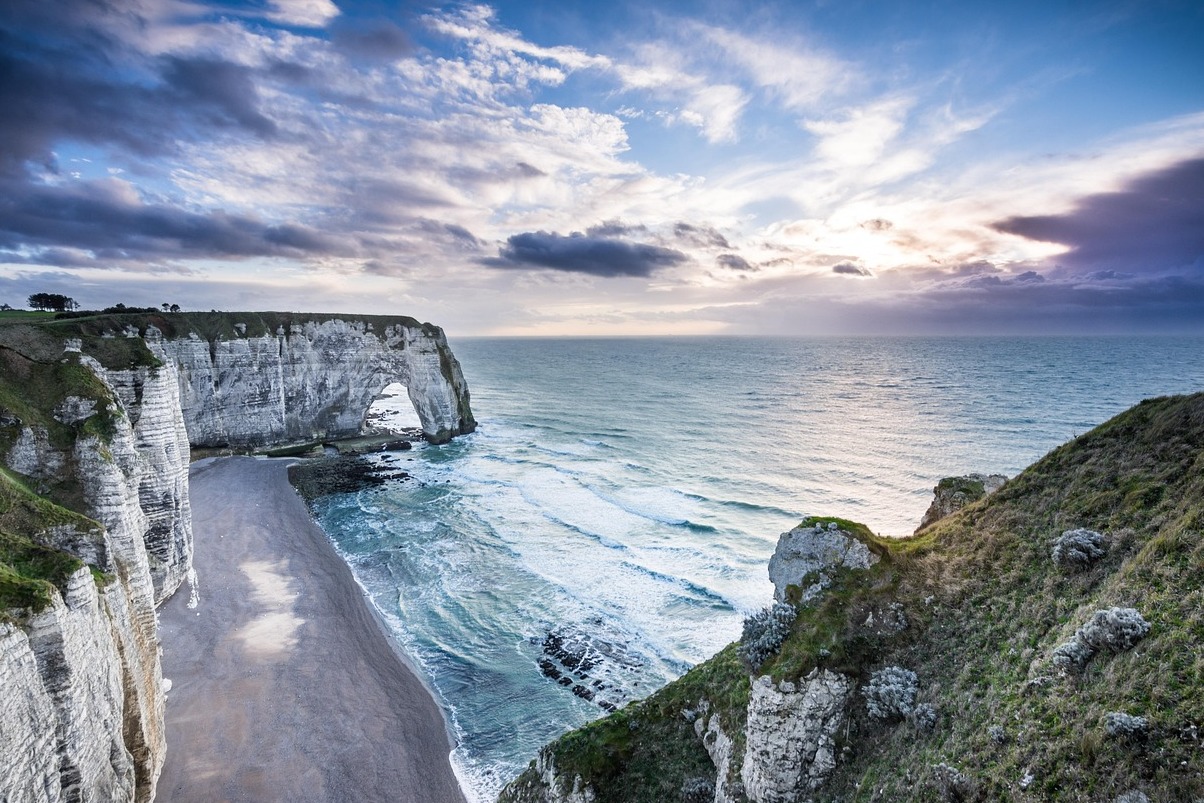 Étretat:작은 마을,절벽 및 유명한 자연 아치-비밀 세계 - Étretat | Secret World Trip Planner