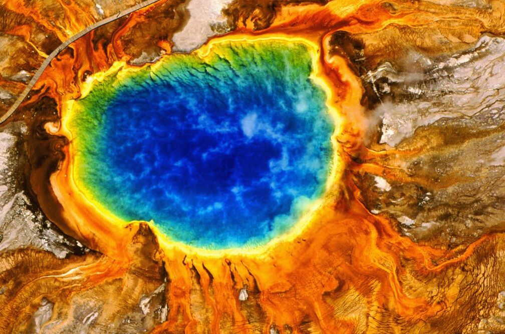 Grand Prismatic Hot Spring in Yellowstone - Grand Prismatic Spring | Secret World Trip Planner