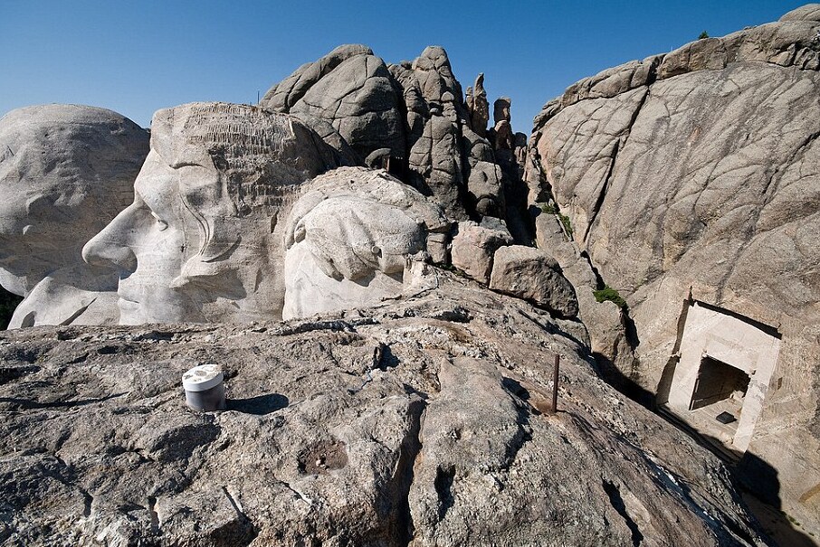 Mount Rushmore and its secret chamber - Keystone | Secret World Trip Planner