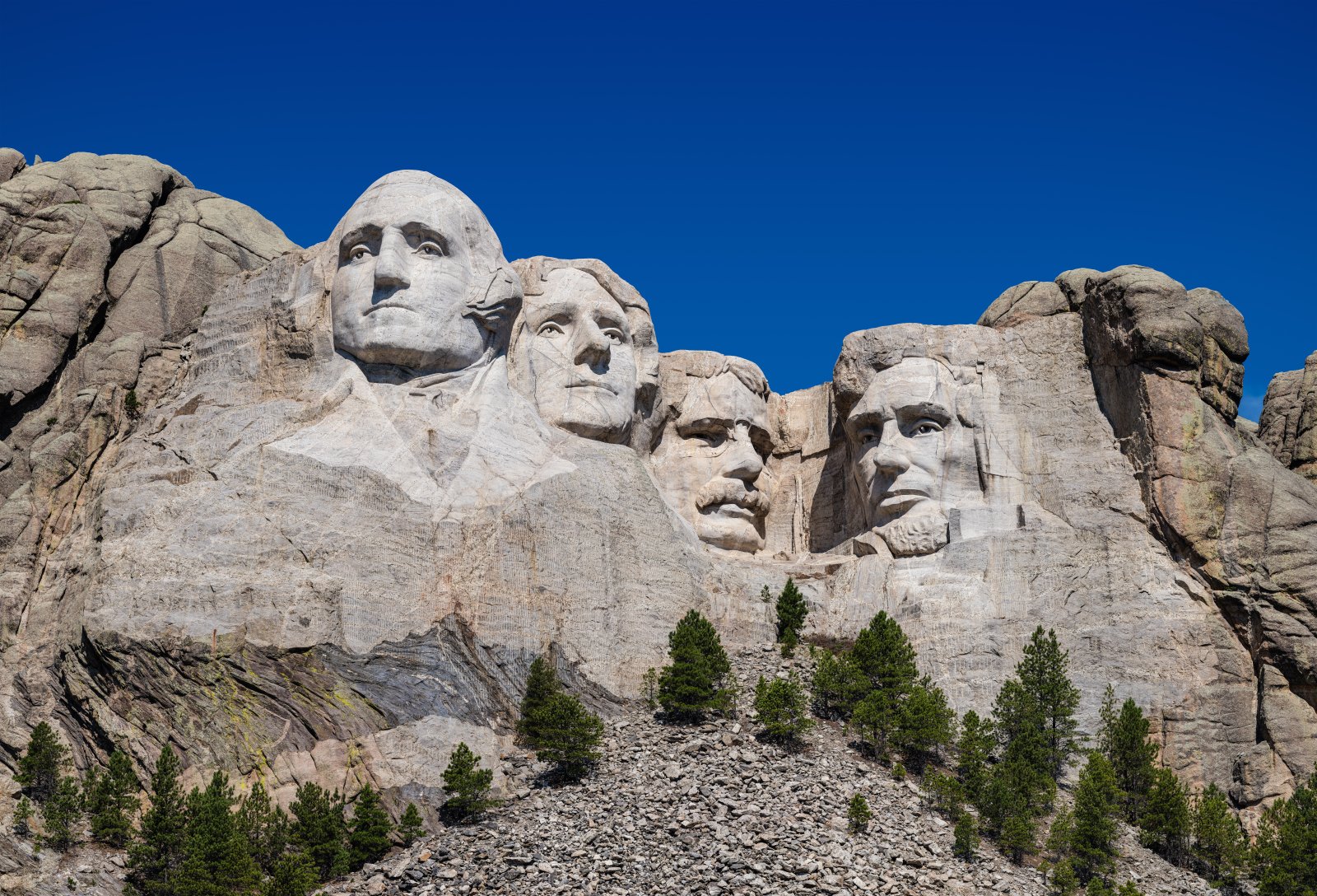 Mount Rushmore and its secret chamber - Keystone | Secret World Trip Planner
