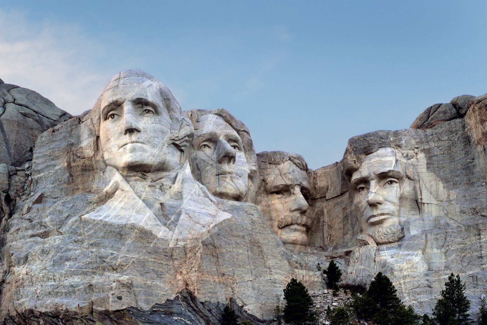 Mount Rushmore and its secret chamber - Keystone | Secret World Trip Planner