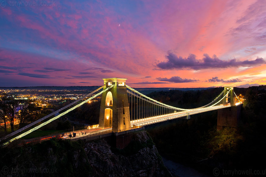 Bristoli dhe Ura E jashtëzakonshme E Pezullimit Klifton. - Clifton Suspension Bridge | Secret World Trip Planner