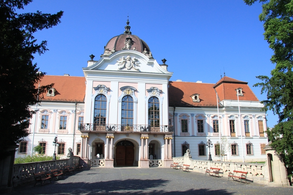 Hungary: Gödöll and the magnificent royal palace - Gödöll? | Secret World Trip Planner