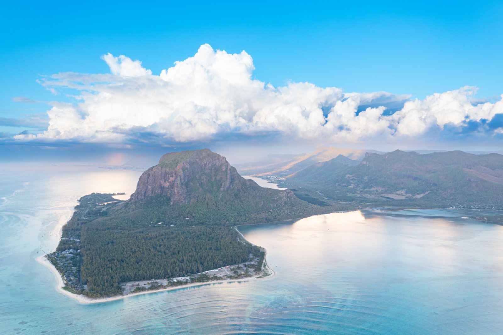 Underwater Waterfall in Mauritius - Le Morne | Secret World Trip Planner