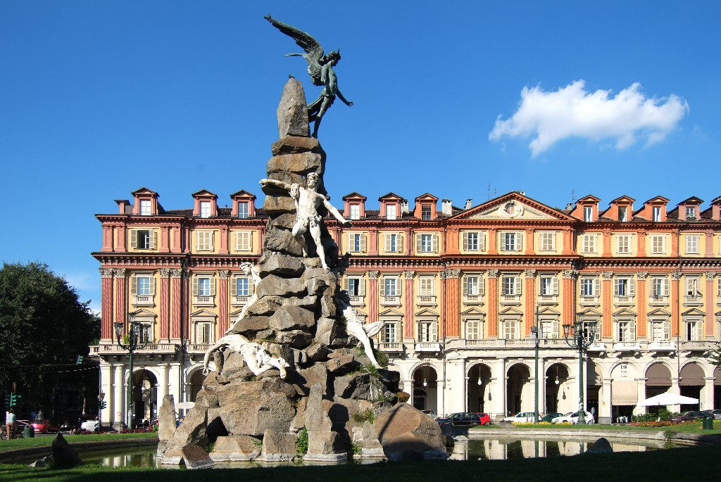 ফ্রেটওয়ার্কের ফাউন্টেন - Torino | Secret World Trip Planner