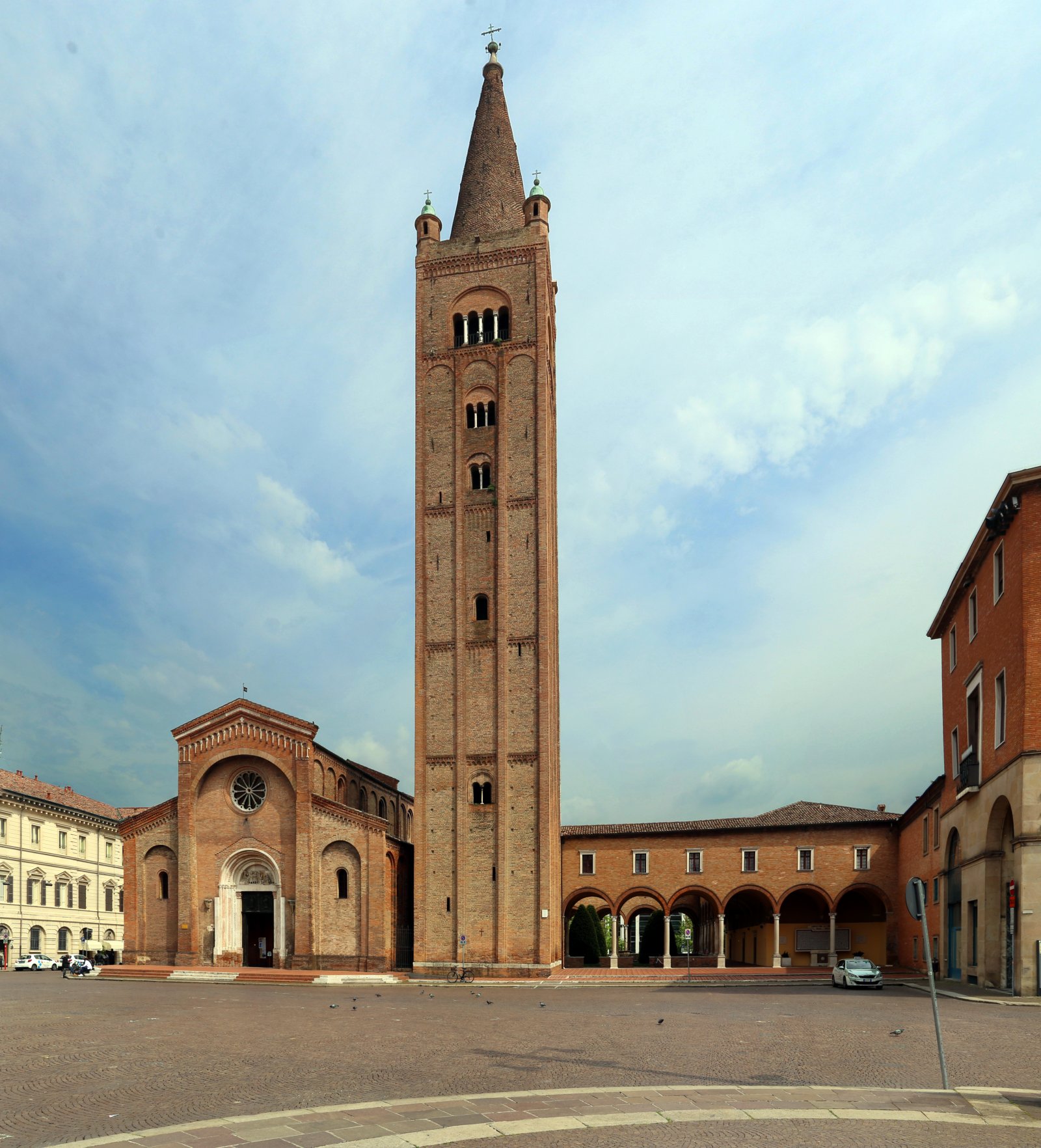 Kloster af San Mercuriale - Forlì | Secret World Trip Planner