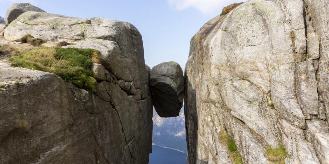 Kjeragbolte A Rock In Norway — Kjeragbolten