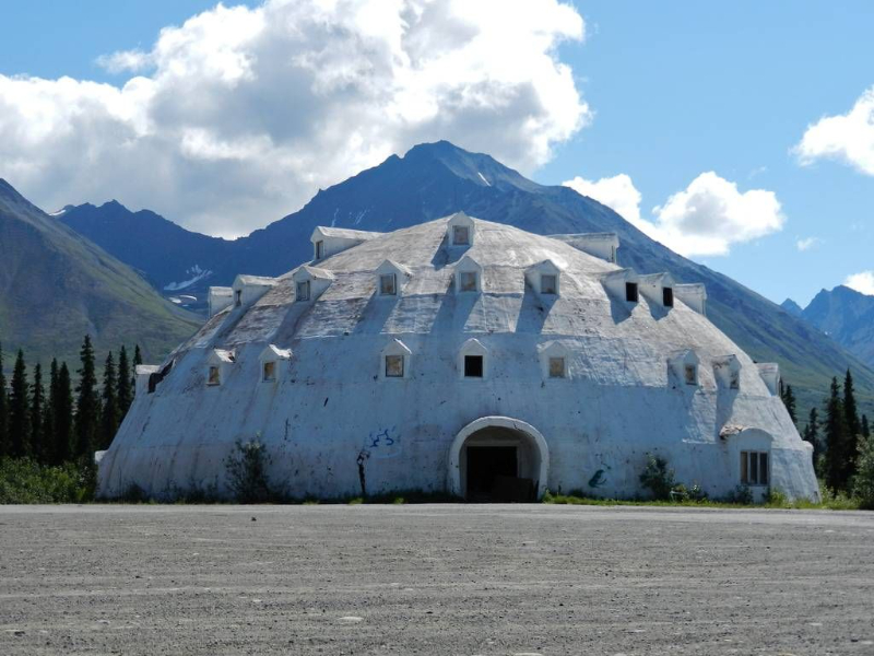 Gost Alasca Resort - Cantwell | Secret World Trip Planner