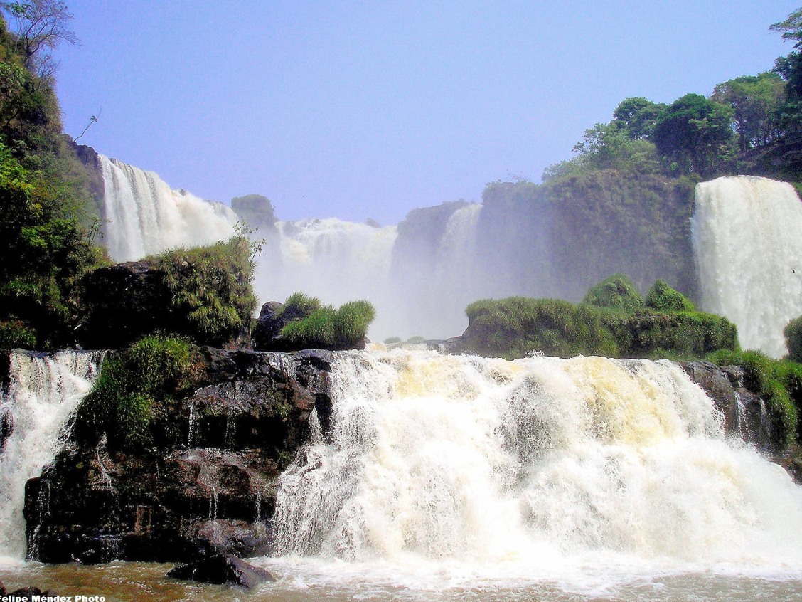 Monday Falls: impressive waterfalls in Paraguay - Presidente Franco | Secret World Trip Planner