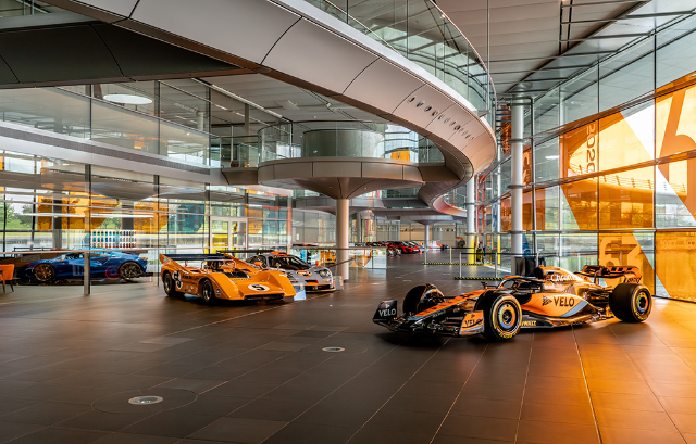 Технологічний центр McLaren: Мекка для ентузіастів автоспорту - McLaren Technology Centre | Secret World Trip Planner