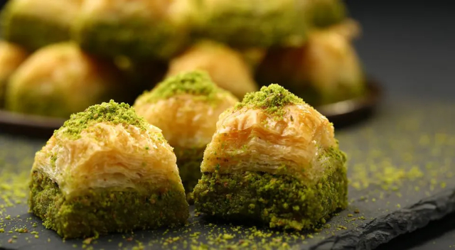 Baklava, a sobremesa dos deuses - Kemankeş Cd. No:67 | Secret World Trip Planner