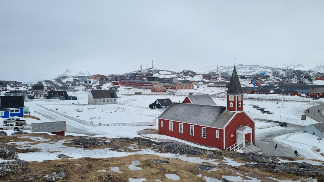 Aurora boreale sopra Nuuk in Groenlandia - Nuuk | Secret World Trip Planner