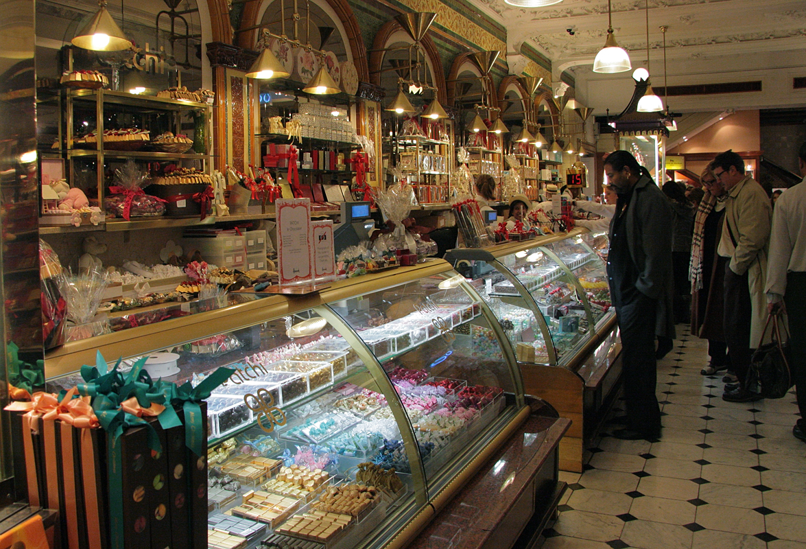 Harrods, het historische warenhuis van luxe - Londra | Secret World Trip Planner