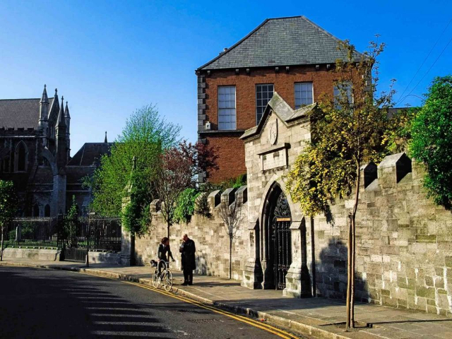 Marsh kutubxonasi - Dublin 8 | Secret World Trip Planner