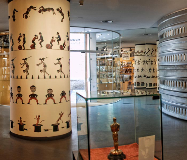 Museo del Cinema - Un viaggio attraverso la magia delle immagini in movimento - Girona | Secret World Trip Planner