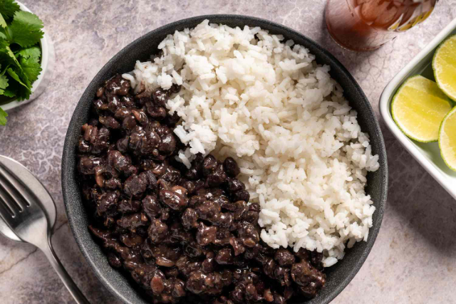 Haricots et riz - L'Avana | Secret World Trip Planner