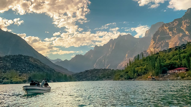 卡丘拉湖 - Skardu | Secret World Trip Planner