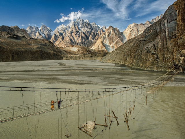Pont suspendu Hussaini - Gilgit | Secret World Trip Planner