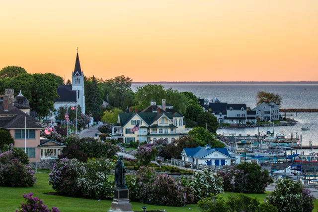 Isla Mackinac - Mackinac Island | Secret World Trip Planner