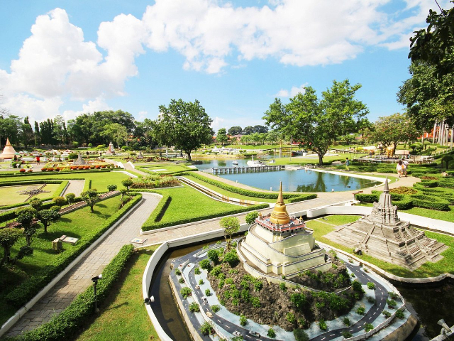 મીની સિયામ - Muang Pattaya | Secret World Trip Planner