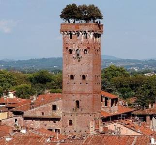 भिंतींच्या आत लुक्का एक दागिना - Lucca LU | Secret World Trip Planner
