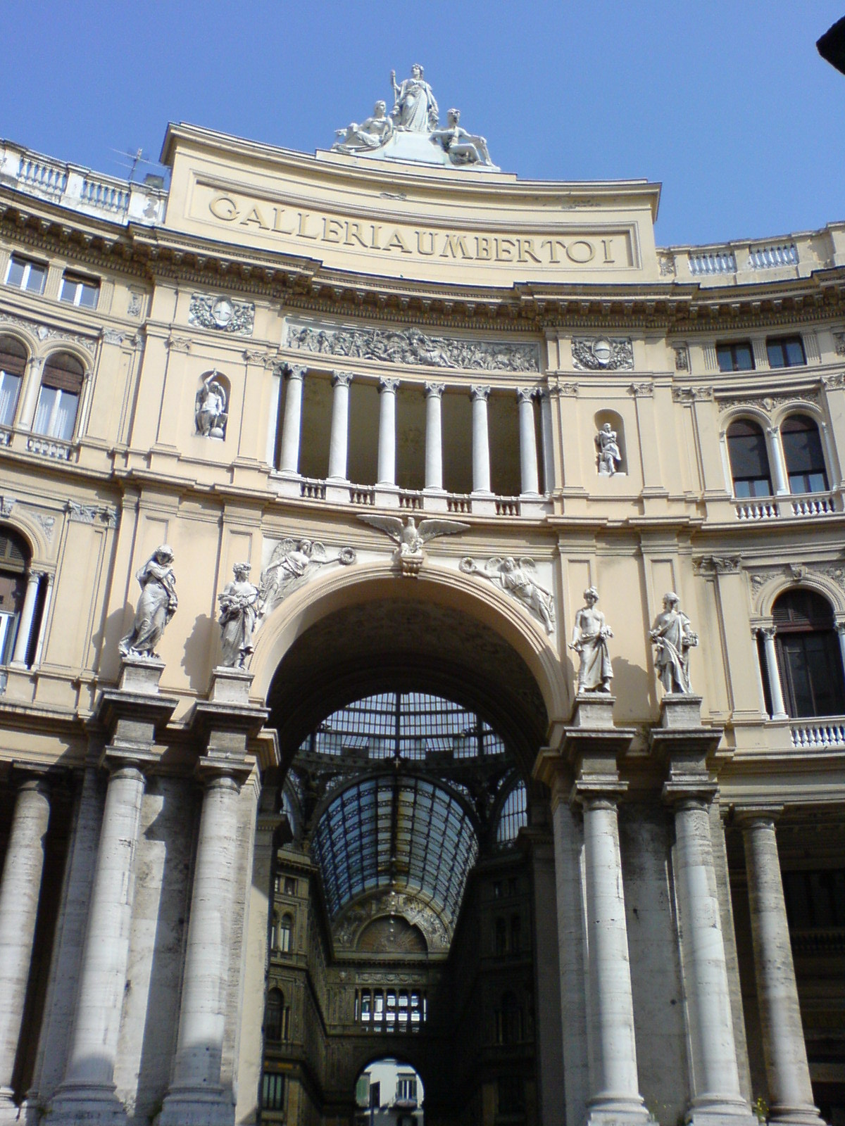 Umberto I galereyasi - Napoli | Secret World Trip Planner
