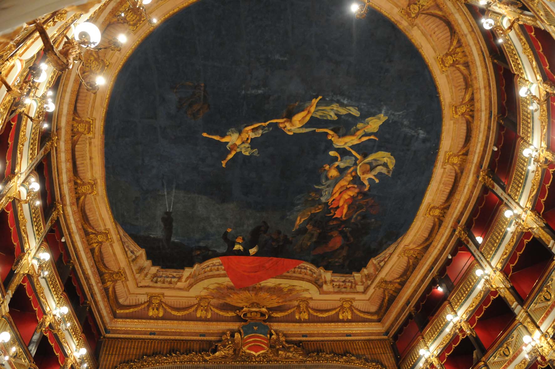 Giuseppe Verdi Tiyatrosu - Salerno | Secret World Trip Planner