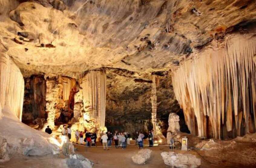 Cango Caves, il più grande sistema di grotte in Africa — Oudtshoorn