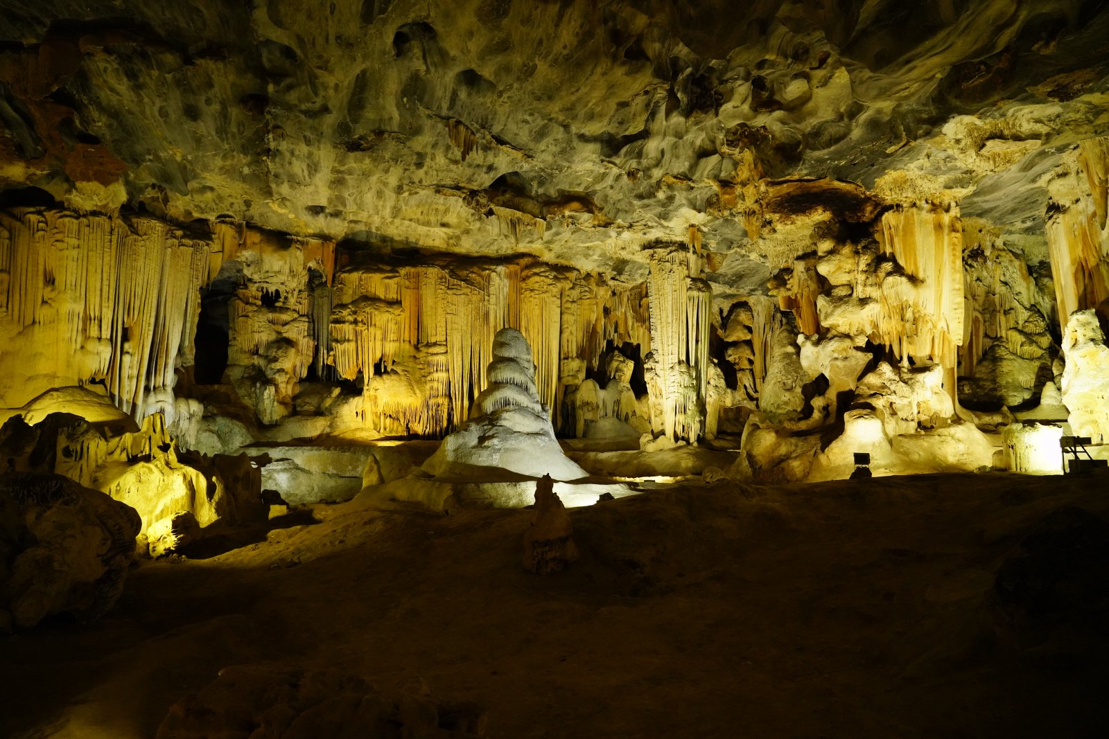 Cango Caves, il più grande sistema di grotte in Africa - Oudtshoorn | Secret World Trip Planner