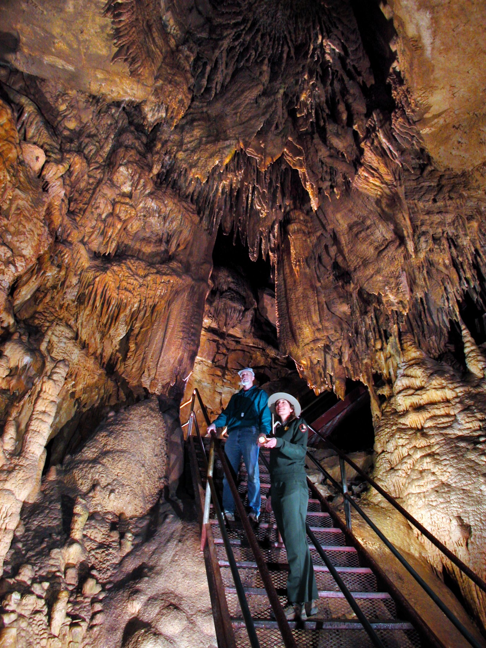 Cango Caves, il più grande sistema di grotte in Africa - Oudtshoorn | Secret World Trip Planner