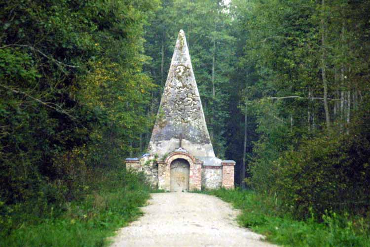 The Rapa Pyramid - Rapa | Secret World Trip Planner