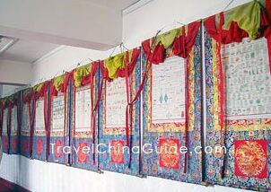 Mentsekhang and the Tibetan medicine - Lhasa | Secret World Trip Planner
