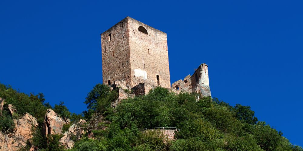 Castel Neuhaus - Terlano | Secret World Trip Planner
