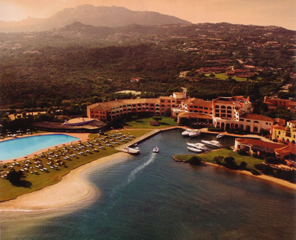 กาลา ดิ โวลเป - Cala di Volpe | Secret World Trip Planner