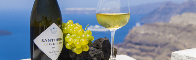 Vine fra Santorini: Det flydende guld i Det Ægæiske Hav - Santorini | Secret World Trip Planner