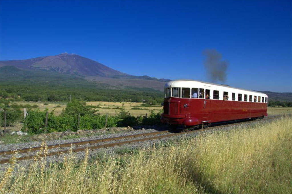 சுற்றிவளைத்து - Catania | Secret World Trip Planner