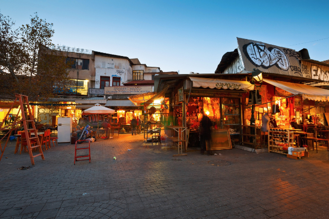 Avissinias: O destino das antiguidades - Athina | Secret World Trip Planner