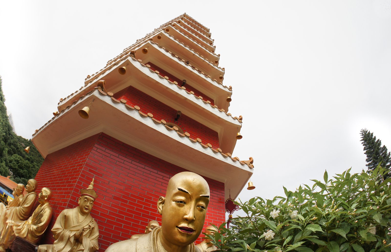 The Ten Thousand Buddhas Monastery (Man Fat Tsz) - Lots 358-359 | Secret World Trip Planner