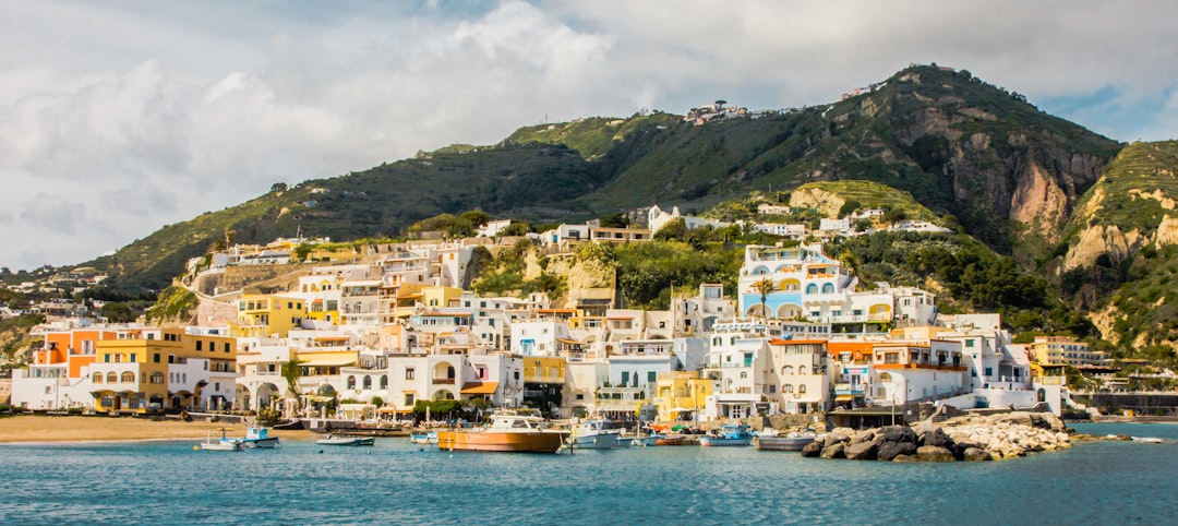 Ischia: romantická dedina Sant ' Angelo - Sant'Angelo | Secret World Trip Planner