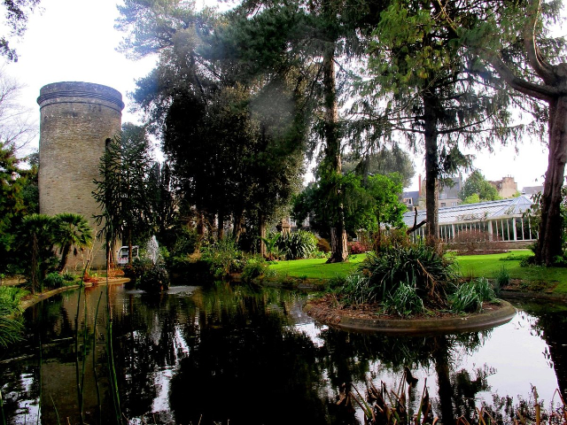 פארקו עמנואל ליאיס - Cherbourg-en-Cotentin | Secret World Trip Planner