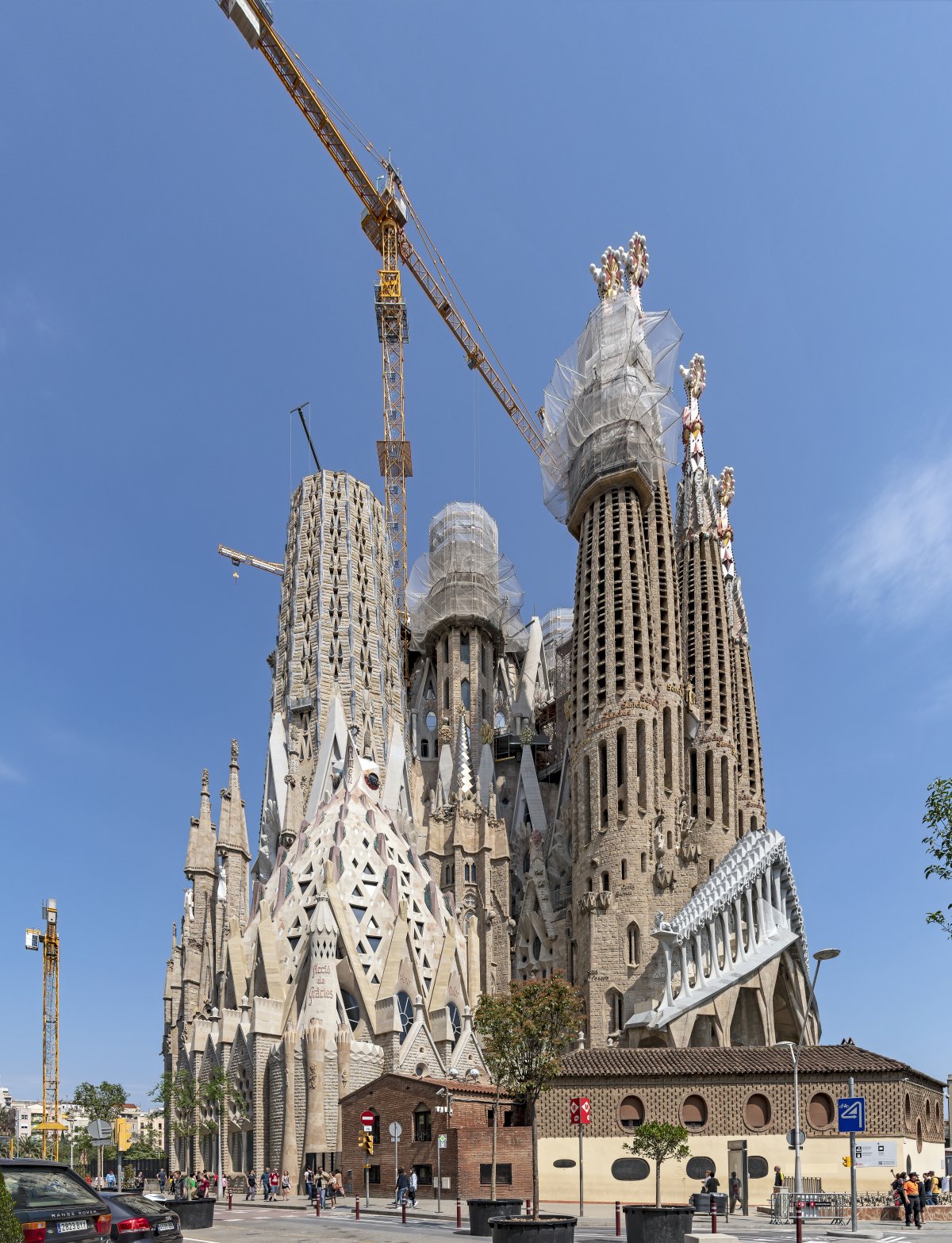 Die Magie der Sagrada Família: Ein Garten der Architektur - Eixample | Secret World Trip Planner