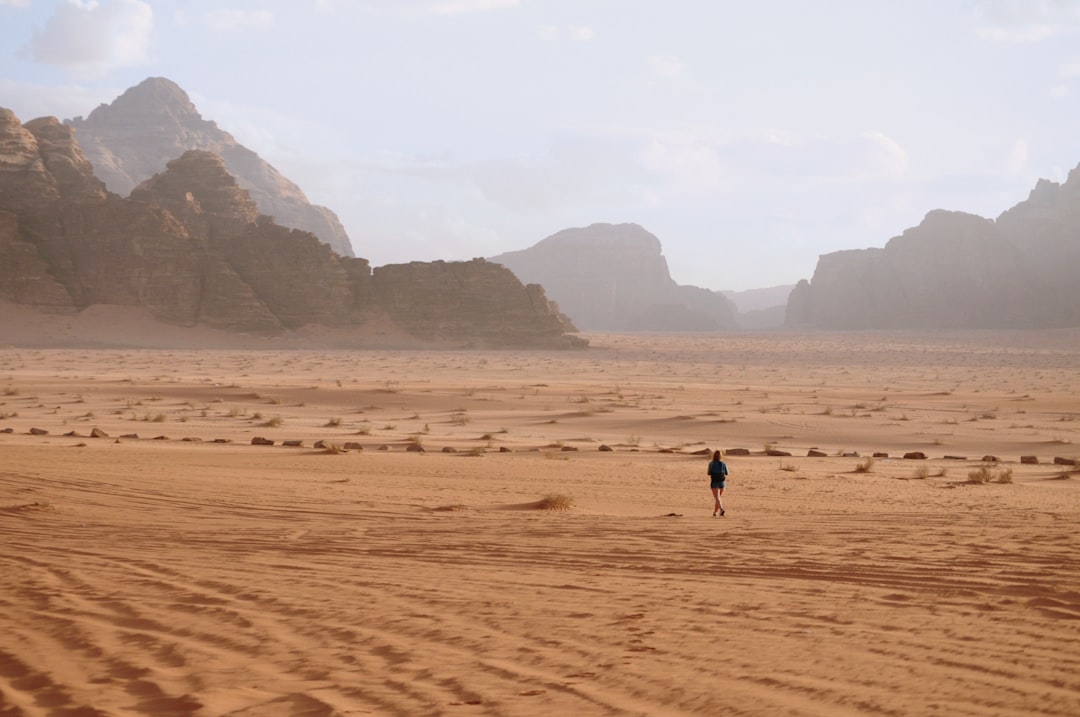 Victoria's Great Desert: Australia's Wild Beauty - Gran Deserto Victoria | Secret World Trip Planner