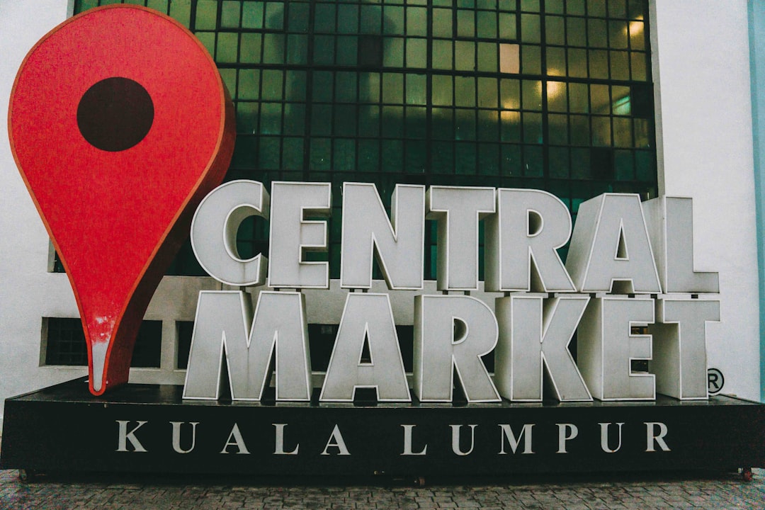 フィレンツェの中央市場を探る旅 - Piazza del Mercato Centrale | Secret World Trip Planner